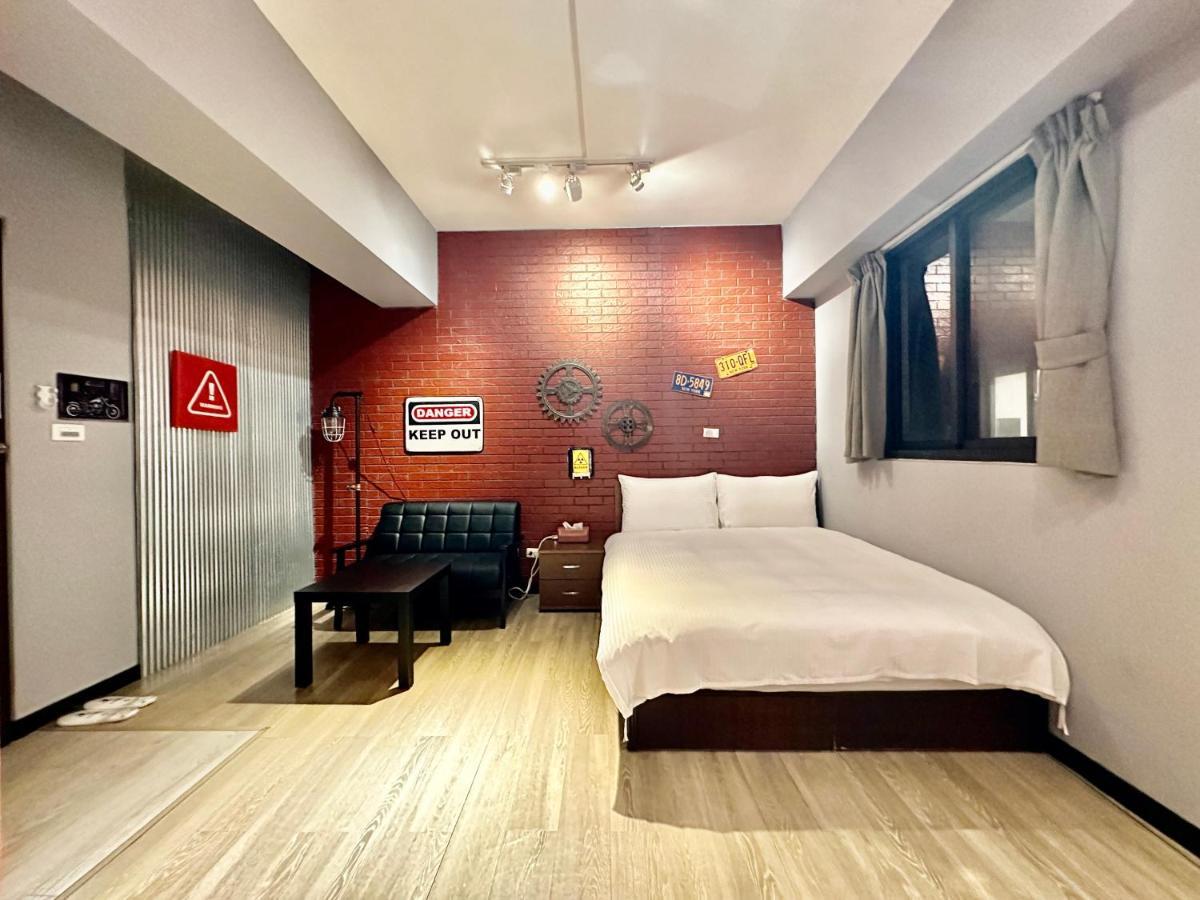 御旅 Inn Taichung Exterior photo