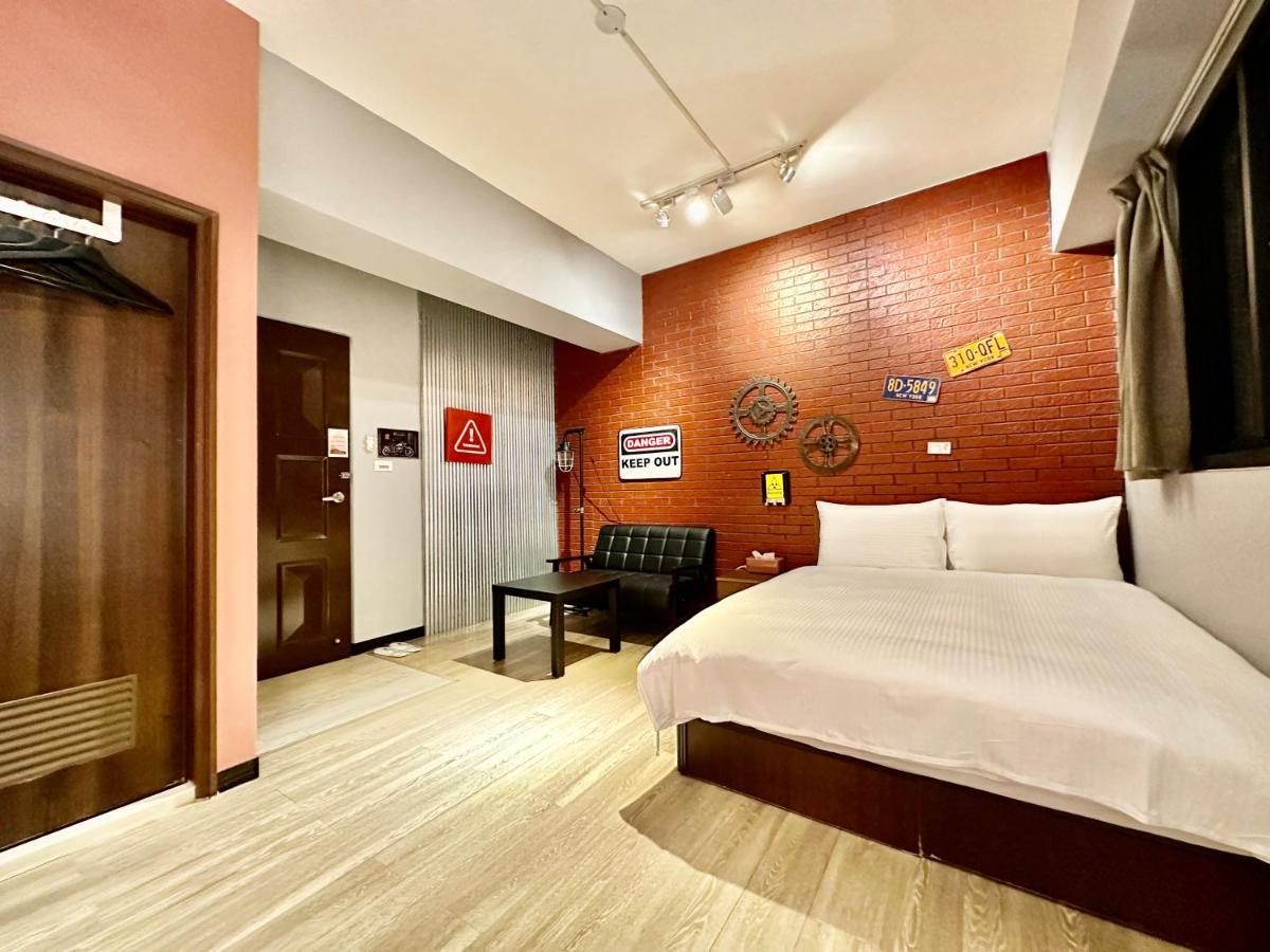 御旅 Inn Taichung Exterior photo