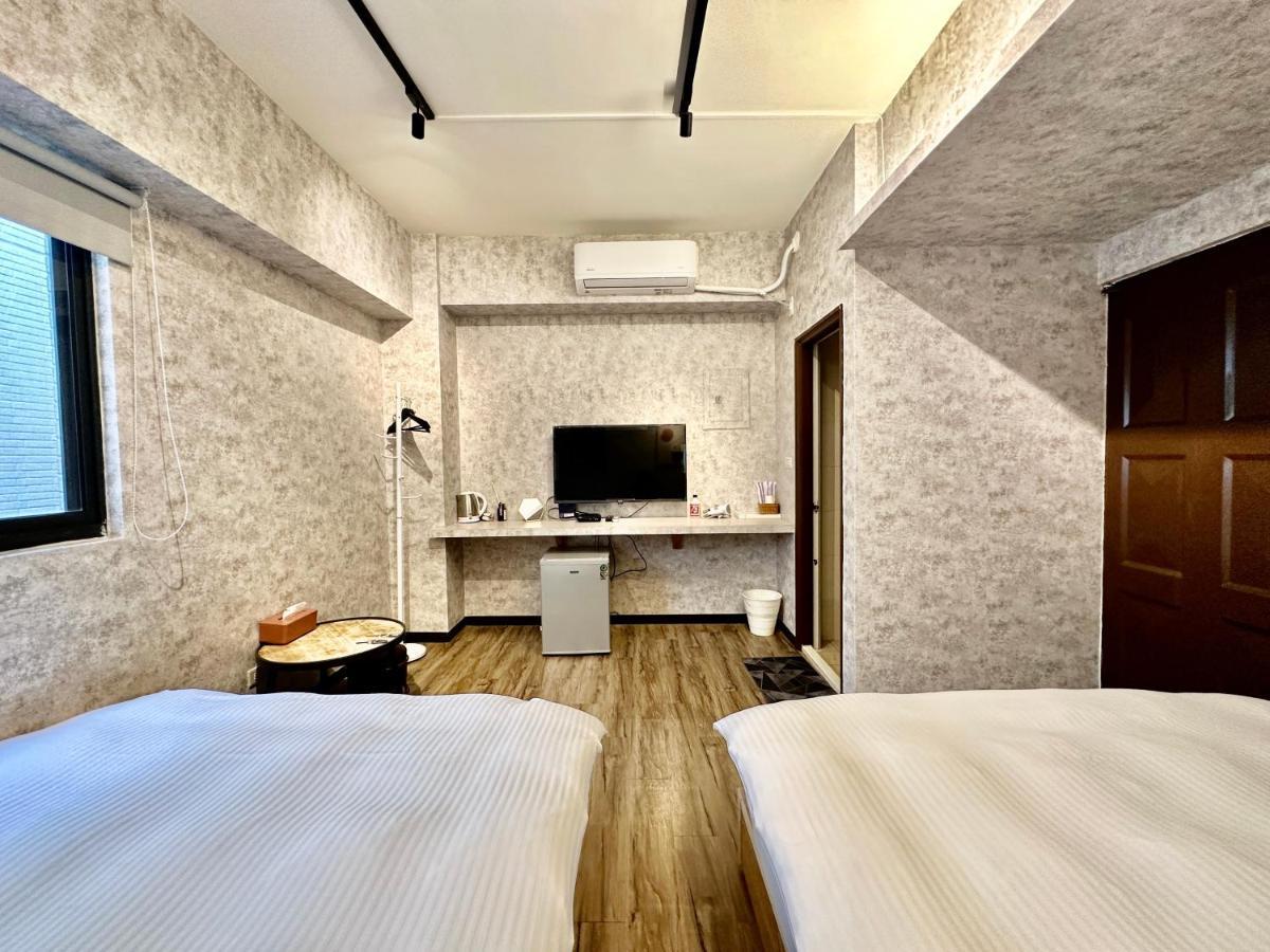 御旅 Inn Taichung Exterior photo