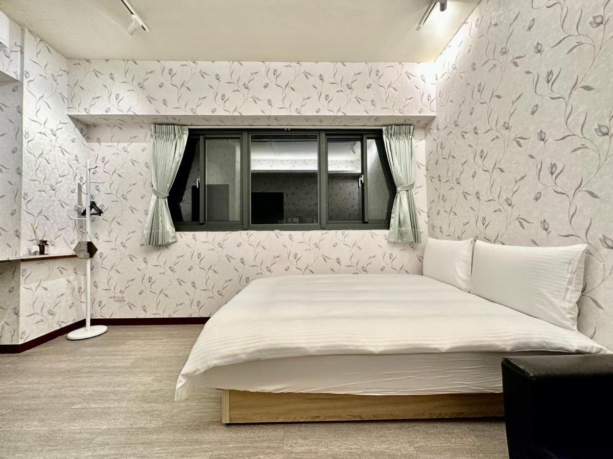 御旅 Inn Taichung Exterior photo