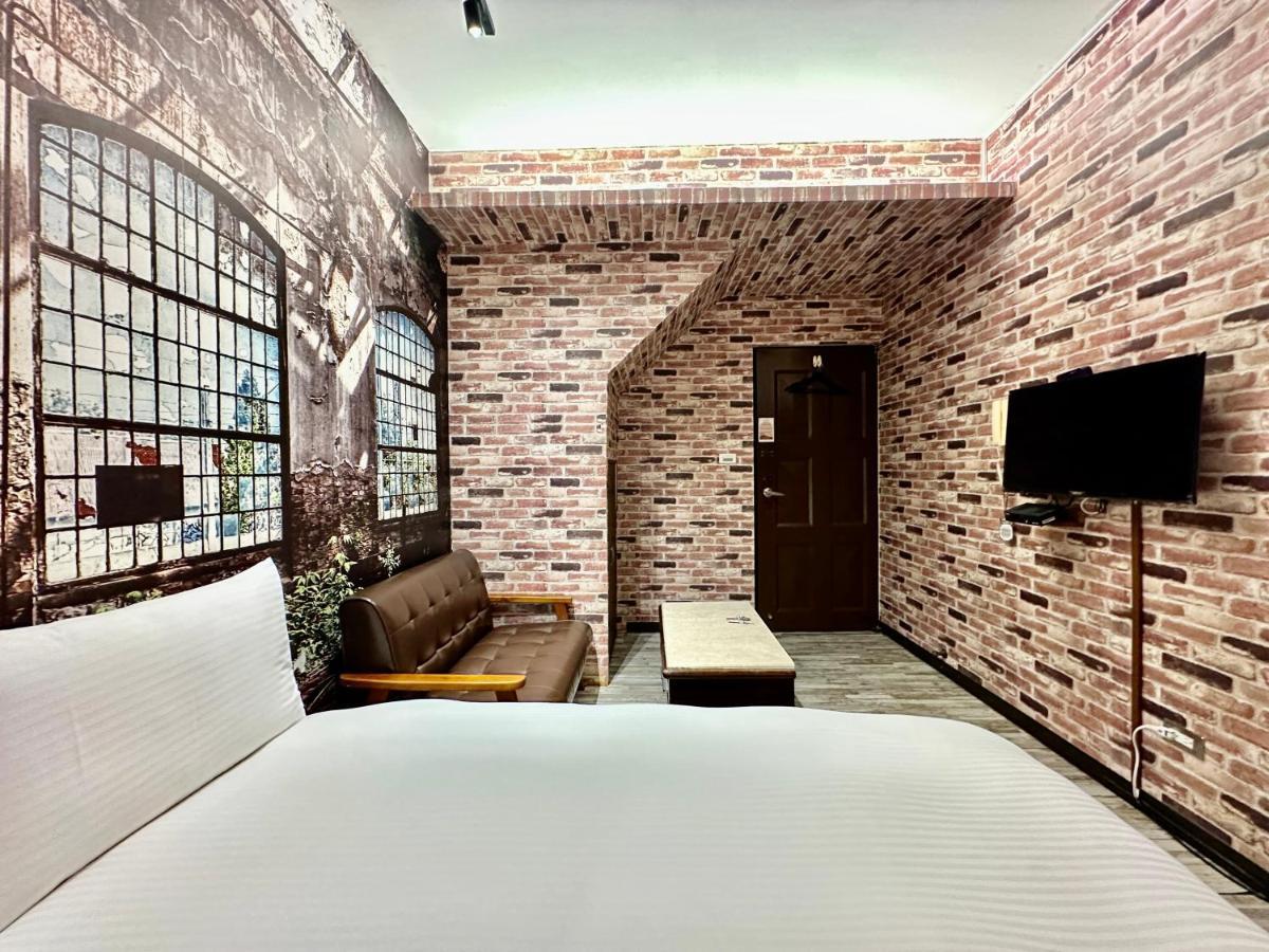 御旅 Inn Taichung Exterior photo